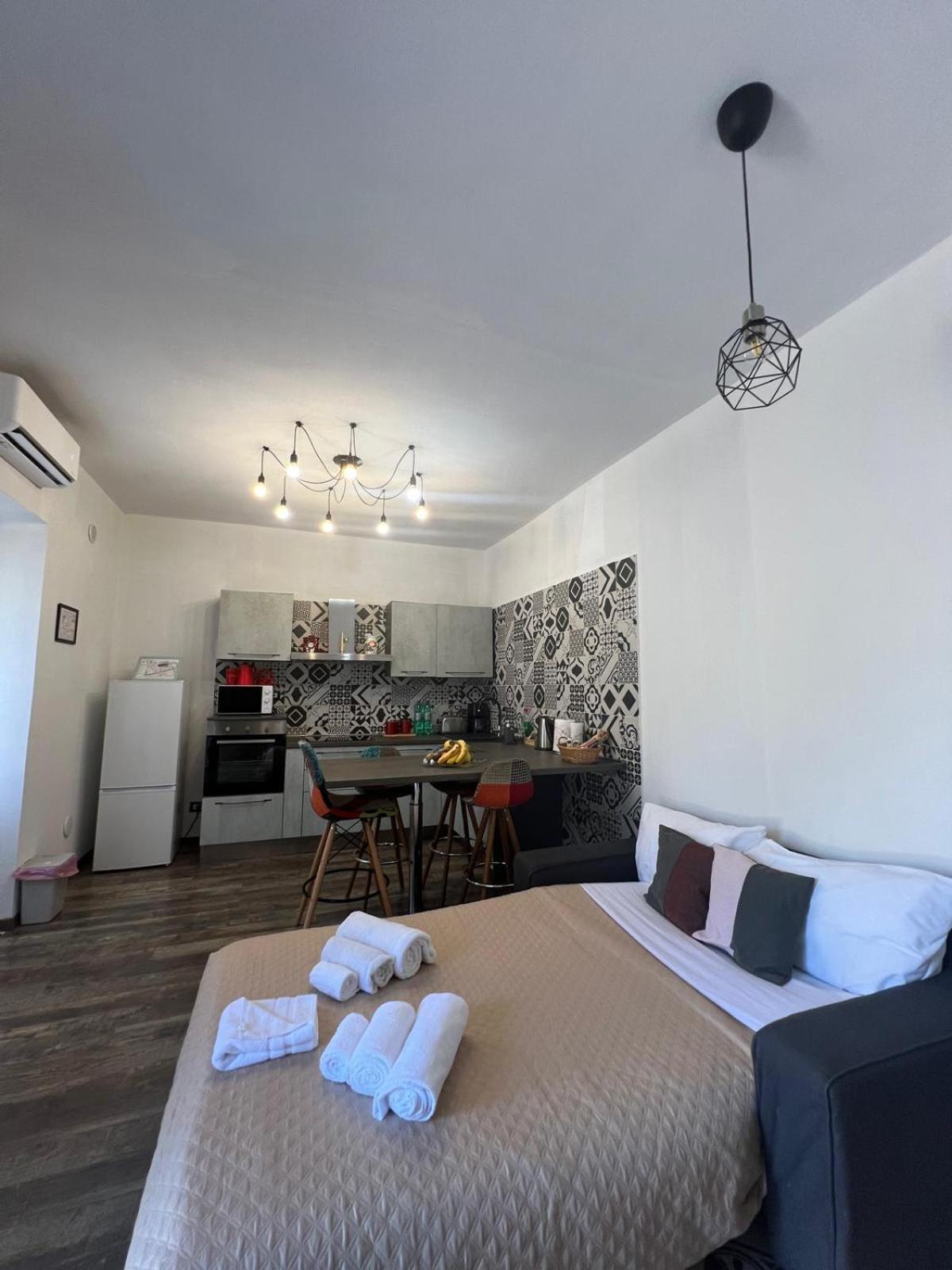 Casa Bravetta - Parking Private Apartment Roma Exterior foto